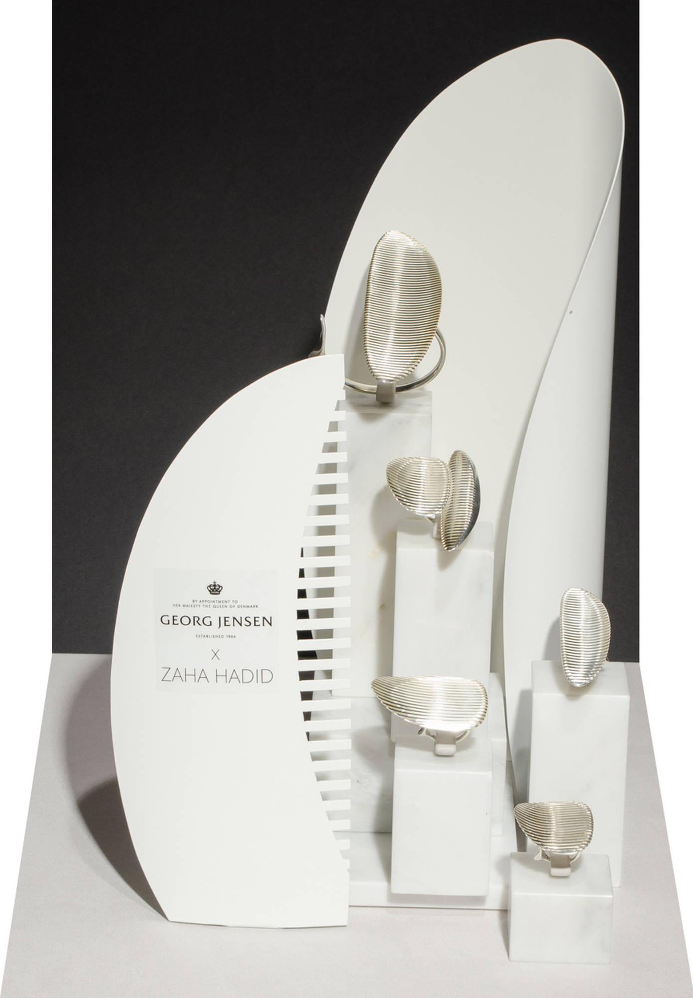 Silver-Display-Small-CUTOUT
